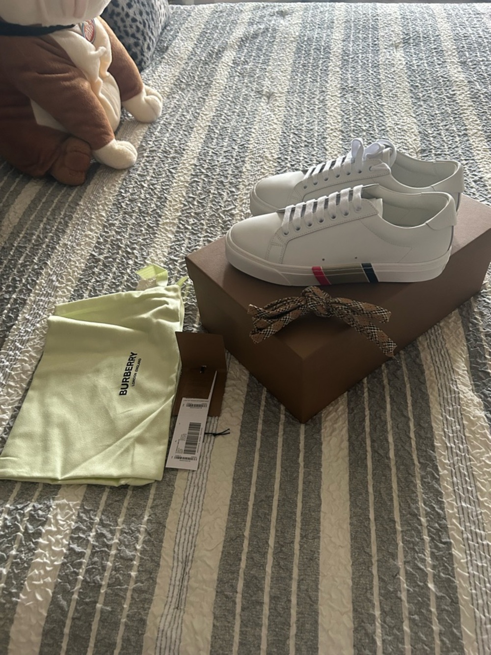Burberry White Leather Low-Top Sneakers with Red, Gold and Navy Stripes